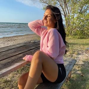 Meet your Posher, Kim